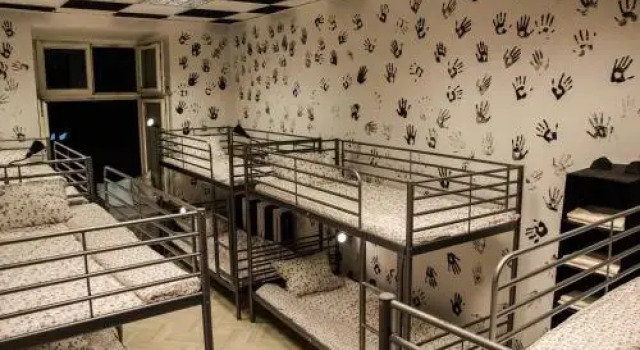 Crawl Party Hostel - Adults Only, Забронировать Хостел Краков Малопольское воеводство, рядом с Аттракцион «Аллея потерянных душ»