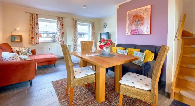 Ferienhaus Lobbe - Apt. 01, Book Apartment Middelhagen Mönchgut Peninsula
