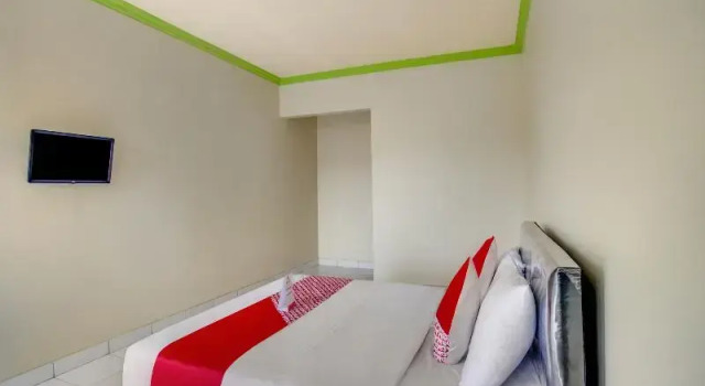 OYO 2963 Anjum Residence, Book Hotel Karawang West Java