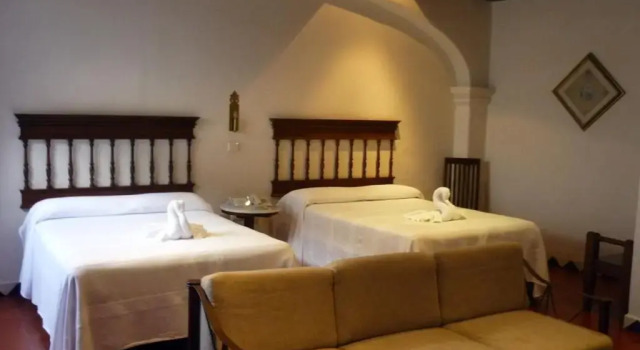 Люкс Deluxe Meson del Alferez Coatepec