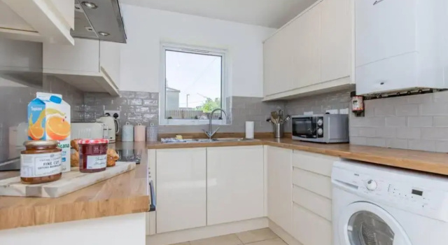 Апартаменты Stylish townhouse in the heart of Summertown