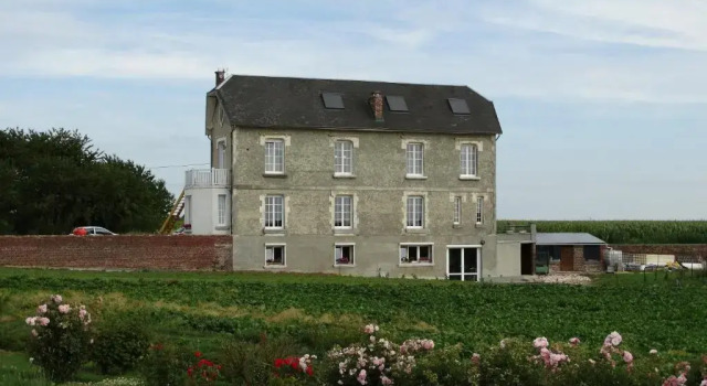 Коттедж Villa Jules Verne - Chambres dhôtes et gîte