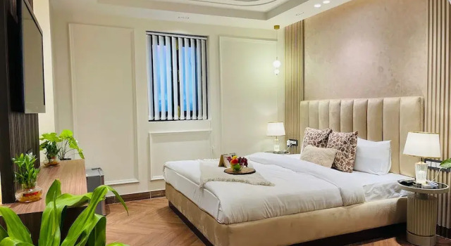 Roomshala 134 Premium Rooms Saket, Забронировать Отель Отели Нью-Дели с завтраком, Завтраки
