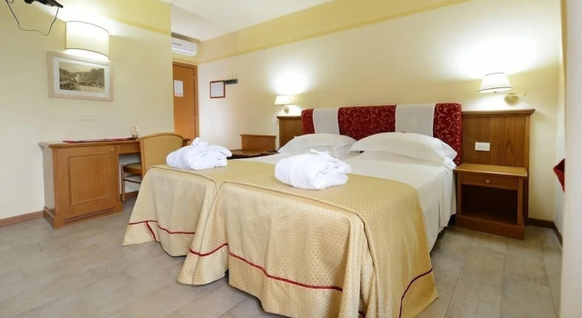 Двухместный номер Comfort Hotel Terme Bagni Di Lucca