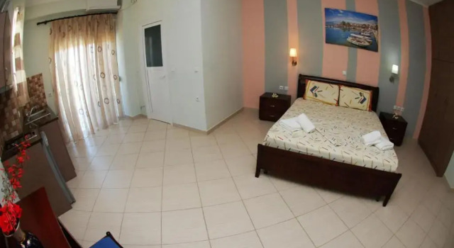 Двухместный номер Standard с балконом Hotel Chris