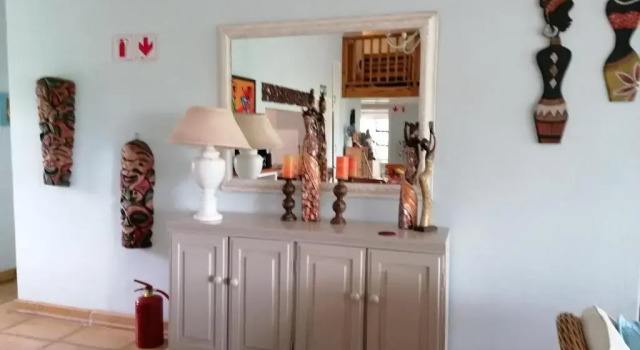 Laughing Gecko Lodge2, Забронировать Отель Саутбрум Durban South Coast, рядом с Southbroom Golf Club