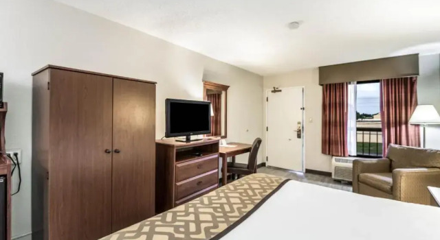 Номер Standard Studio 6 Suites Jacksonville, NC - Camp LeJeune