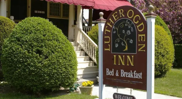 Luther Ogden Inn, Book Bed and Breakfast Cape May New Jersey