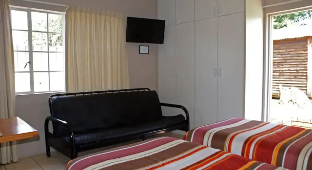Overnight Accommodation, Reservar Hotel Howick Midlands Meander