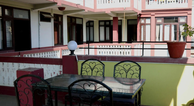 Трёхместный номер Standard Hotel Yala Peak