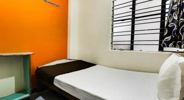 SPOT ON 47525 Deccan Lodge, Rezerwuj Hotel Ameerpet 