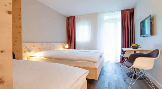 Трёхместный номер Standard с балконом Hotel Schweizerhof Sils Maria, a Faern Collection Hotel