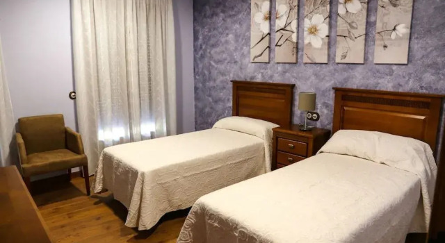 hostal Saint James Way, Reserva ahora Hotel Cacabelos 