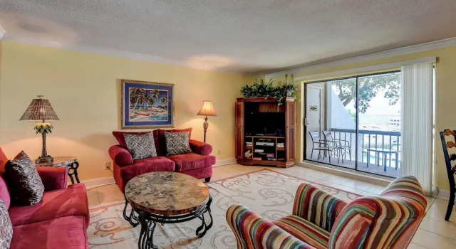 1033 Caravel Court at The Sea Pines Resort, Забронировать Курортный отель Отели Южной Каролины 3 звезды, 3*