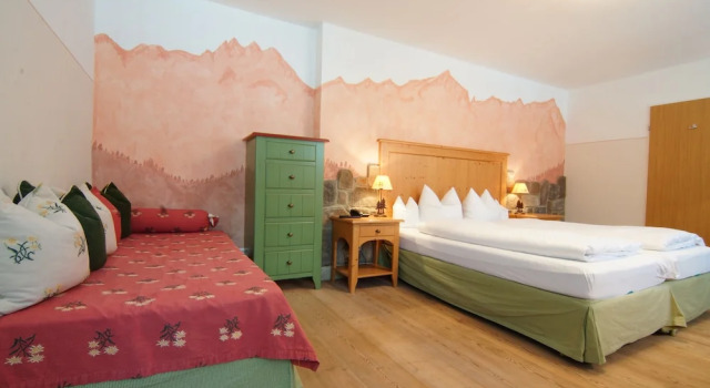 Трёхместный номер Comfort Landkomforthotel Panorama & Restaurant Bella Vista