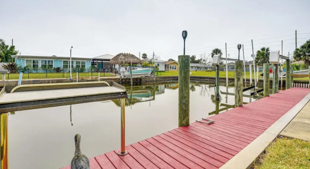 Коттедж Sunny South Daytona Home w/ Pool & Grill!