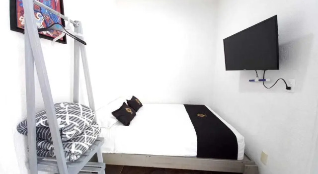 Четырёхместный номер Standard с балконом Casa Colibrí