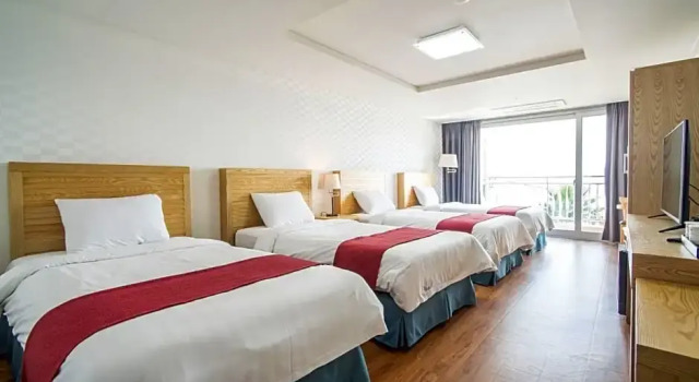 Номер Standard с видом на море Breeze Bay Hotel