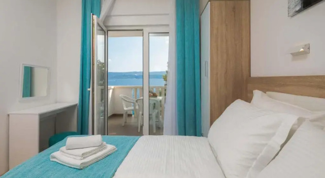Апартаменты с 2 комнатами с видом на море Villa Charlotte