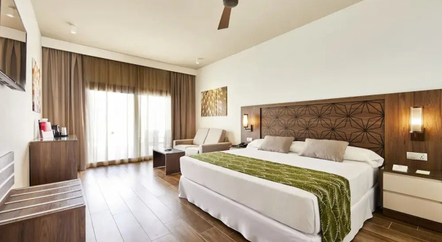 Двухместный номер Standard Riu Atoll-All Inclusive