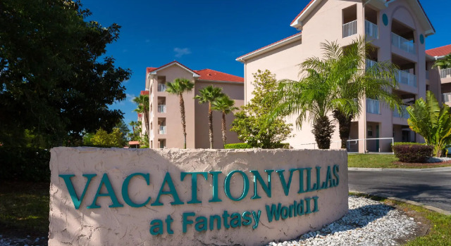 Кровать в общем номере Vacation Villas 2, a Ramada by Wyndham