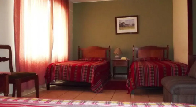 Трёхместный номер Standard Hostal Gemina