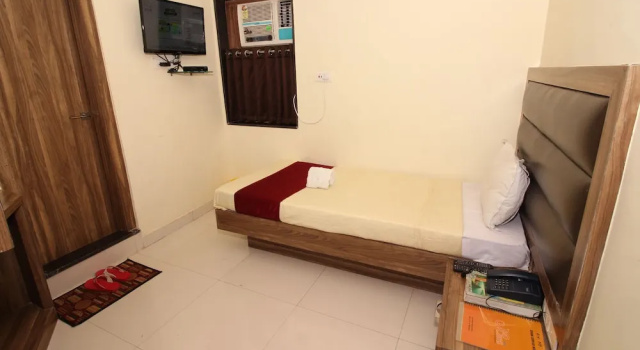 Одноместный номер Comfort Hotel Meera