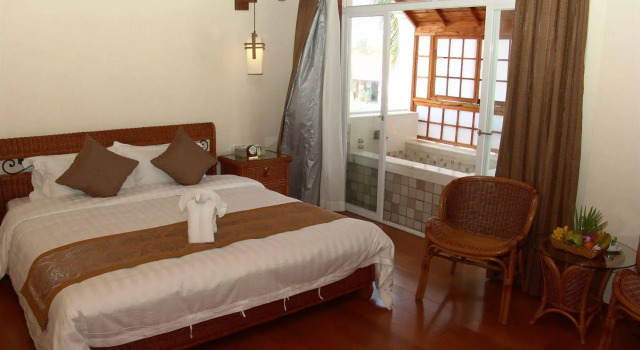 Kangle Garden HNA Spa & Golf Resort, Book Resort Hotels in Wanning with Parking, Parking