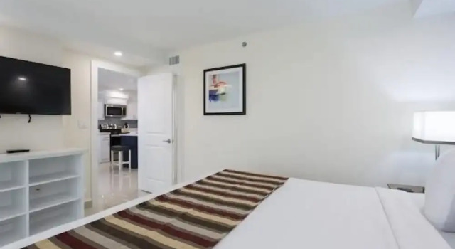 Solare Tower Condominium 405