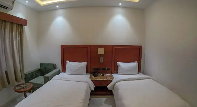 Hotel Scala, Забронировать Отель Отели штата Махараштры 3 звезды, 3*