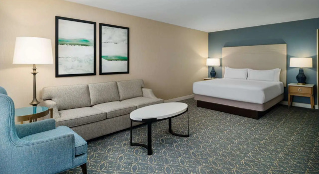 Двухместный номер Standard Hilton Santa Barbara Beachfront Resort