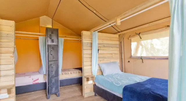 Семейный тент с видом на горы Glamping Jardín