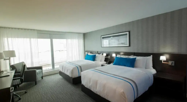 Четырёхместный номер Standard The Grand Winnipeg Airport Hotel by Lakeview