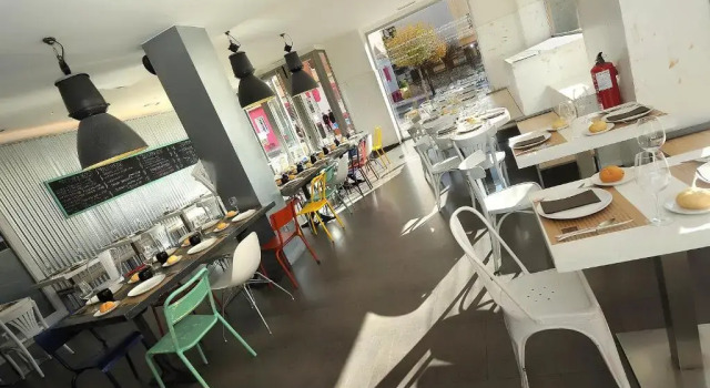 Апартаменты Hotel Pamplona Plaza