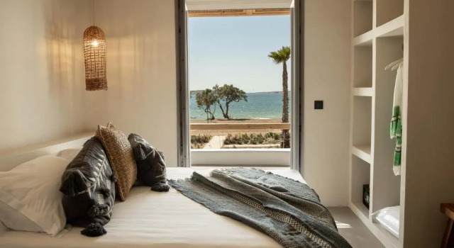 Апартаменты Seesoo Paros Beachfront Luxury Hideaway