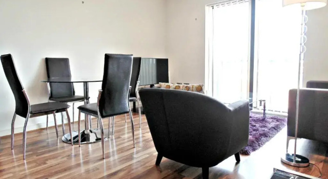 Апартаменты Kings Cross Deluxe Serviced Apartments