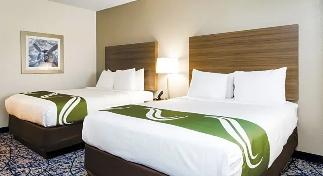 Четырёхместный люкс Quality Suites Houston Hobby Airport