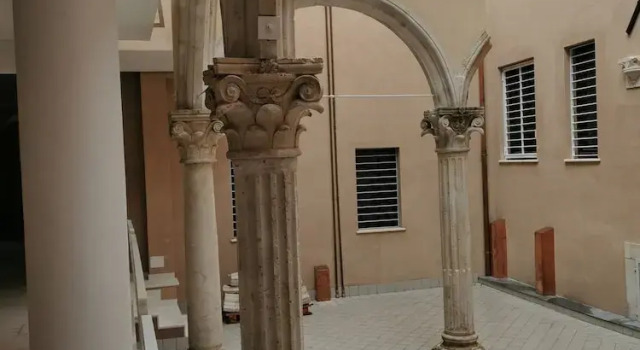 Via Roma, Prenota Bed & breakfast LʼAquila 