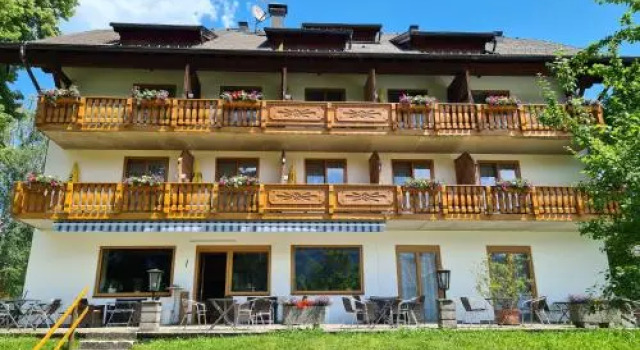 Hotel Carossa, Rezerwuj Hotel Hotele w Salzburg z parkingiem, Parking