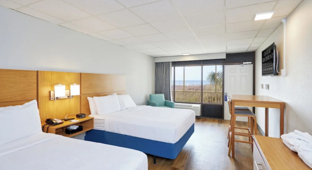 Двухместный номер Standard рядом с пляжем Chateau Beachfront Hotel, a By the Sea Resort