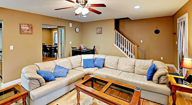 Painted Trillium 3 Bedroom Home, Book Hotel Black Mountain North Carolina