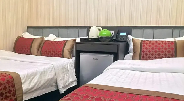 Трёхместный номер Standard Seasons Hotel