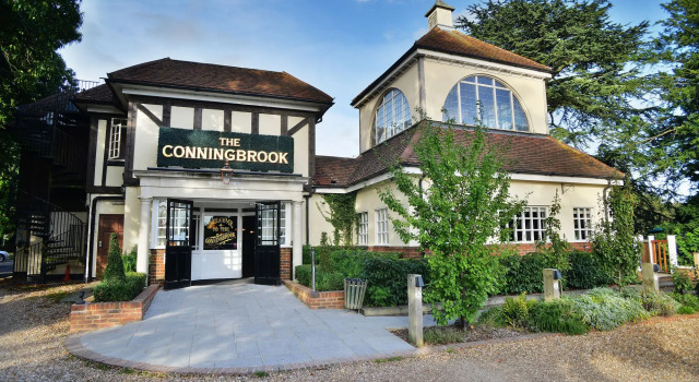 The Conningbrook Hotel, Varaa Hotelli Brook 