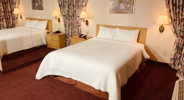 Coliseum Inn & Suites-Garden City Long Island, Book Hotel Garden City 