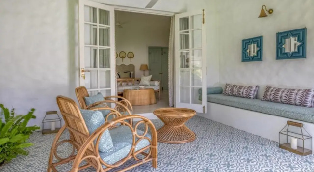 Вилла Breathtaking Villa In 02 Acres Of Tropical Walled-in Gardens
