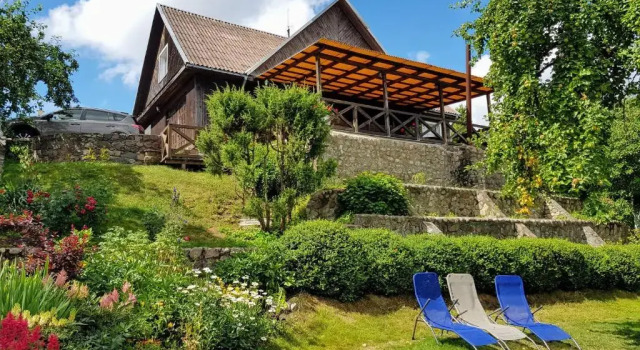 Augutės Zurlienės svečių namai, Boek Hotel Trakai 