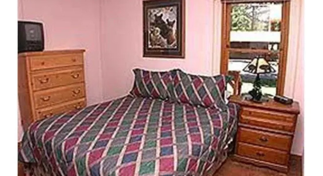 2921 Freel Peak Holiday Home, Забронировать Отель Отели South Lake Tahoe Area с парковкой, Парковка
