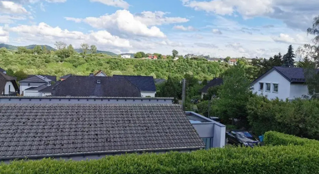 Апартаменты Gemütliche 90 qm Wohnung in Saarburg, zentral gelegen, Garten mit Aussicht, separater Eingang