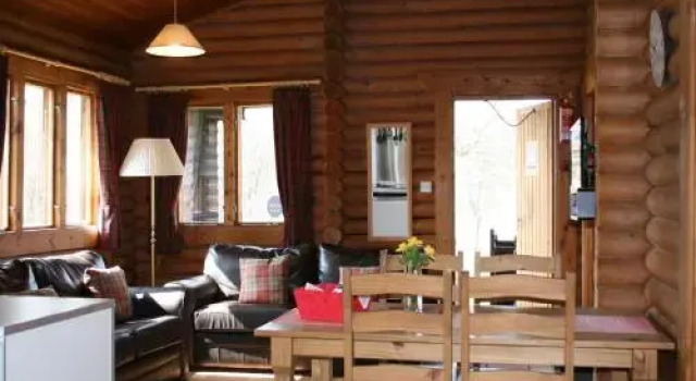 Highgarry Lodges, Rezervați Hotel Invergarry Highlands