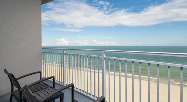 Номер Deluxe SpringHill Suites by Marriott Myrtle Beach Oceanfront